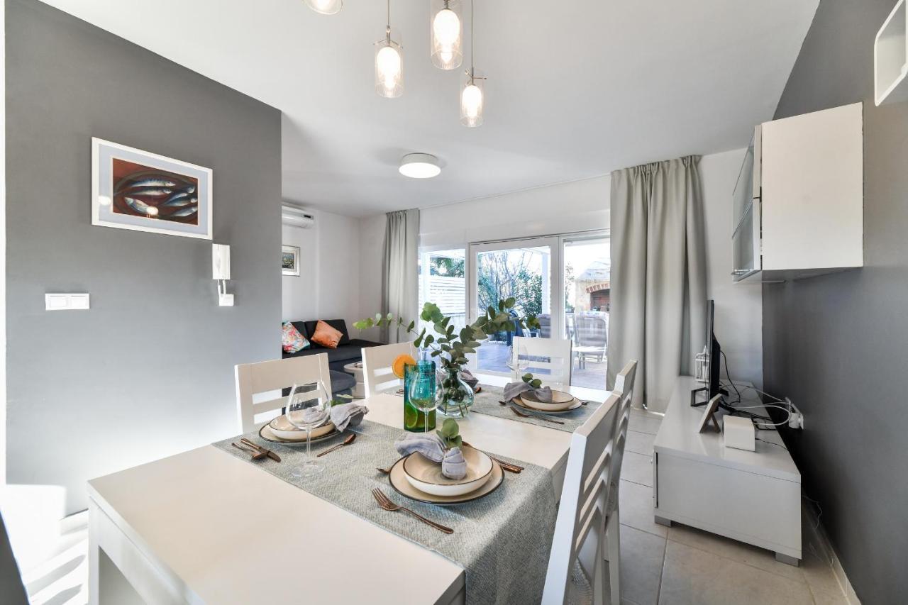 Вилла Deluxe Triplex Antea Сукошан Экстерьер фото